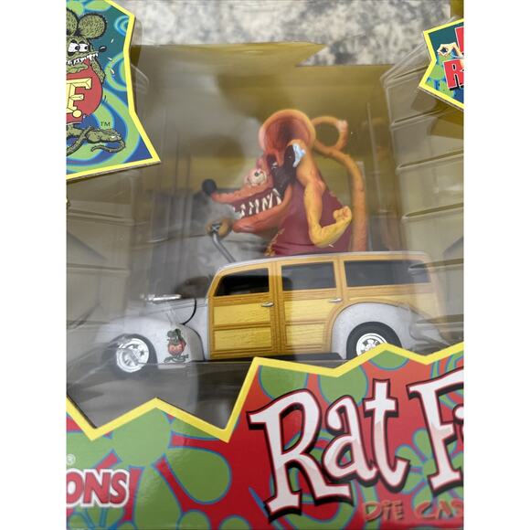 Rat Fink Mod Rods Die Cast Car W/ Figure 1940 Ford Woody 1:24 Scale Ed Roth ERTL - Picture 3 of 10